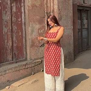 Women Blue Printed Straight Kurta - Image 2