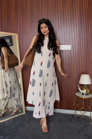 Women Cream Floral Printed Kurta Palazzo Set