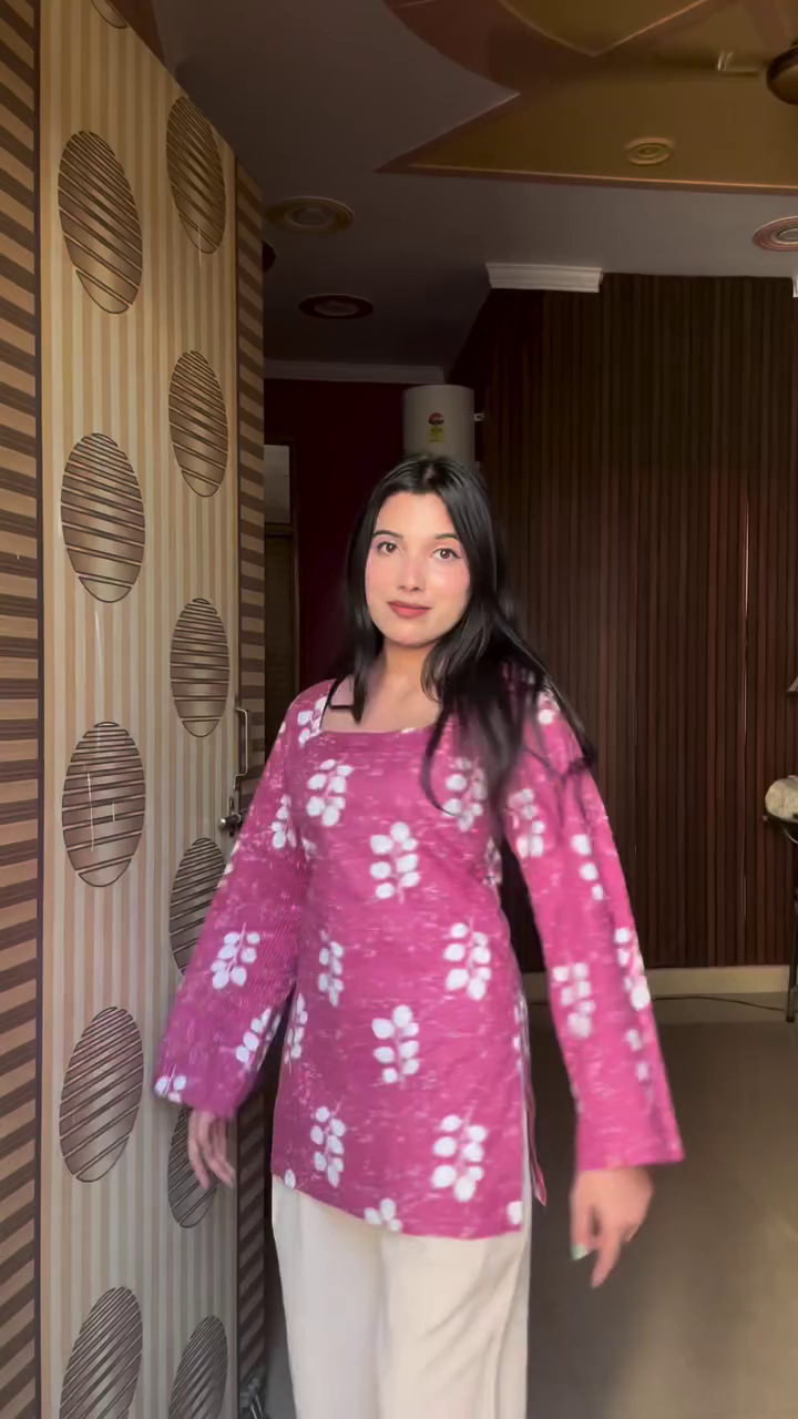 Women Maroon Printed Square Neck Kurta Palazzo Set - Image 16