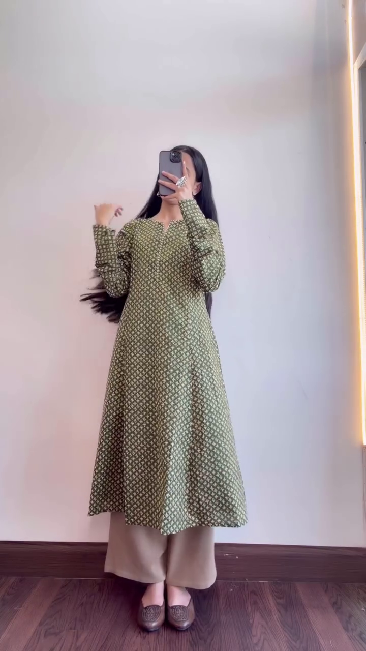 Women Blush Pink Printed A Line Kurta - Image 2